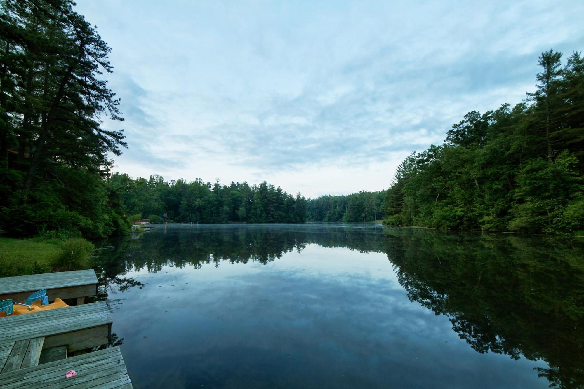 Highland Lake Inn&Resort - Flat Rock Eksteriør bilde