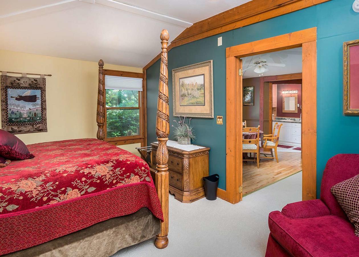 Highland Lake Inn&Resort - Flat Rock Eksteriør bilde